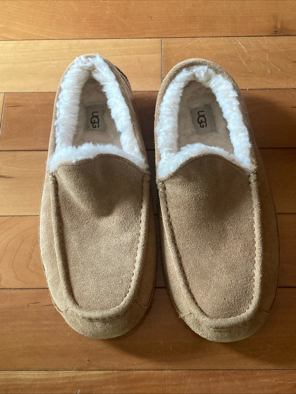 UGG Men's Tan Suede Ascot suede Slippers mocassins men’s size 12 NEW - Picture 2 of 6